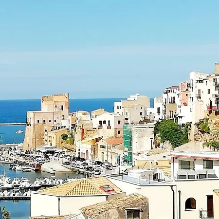 Due Passi Dal Castello A Mare 公寓 *